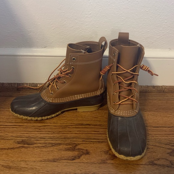 LL Bean Duck Boots (size 8 worn once) - Picture 3 of 8